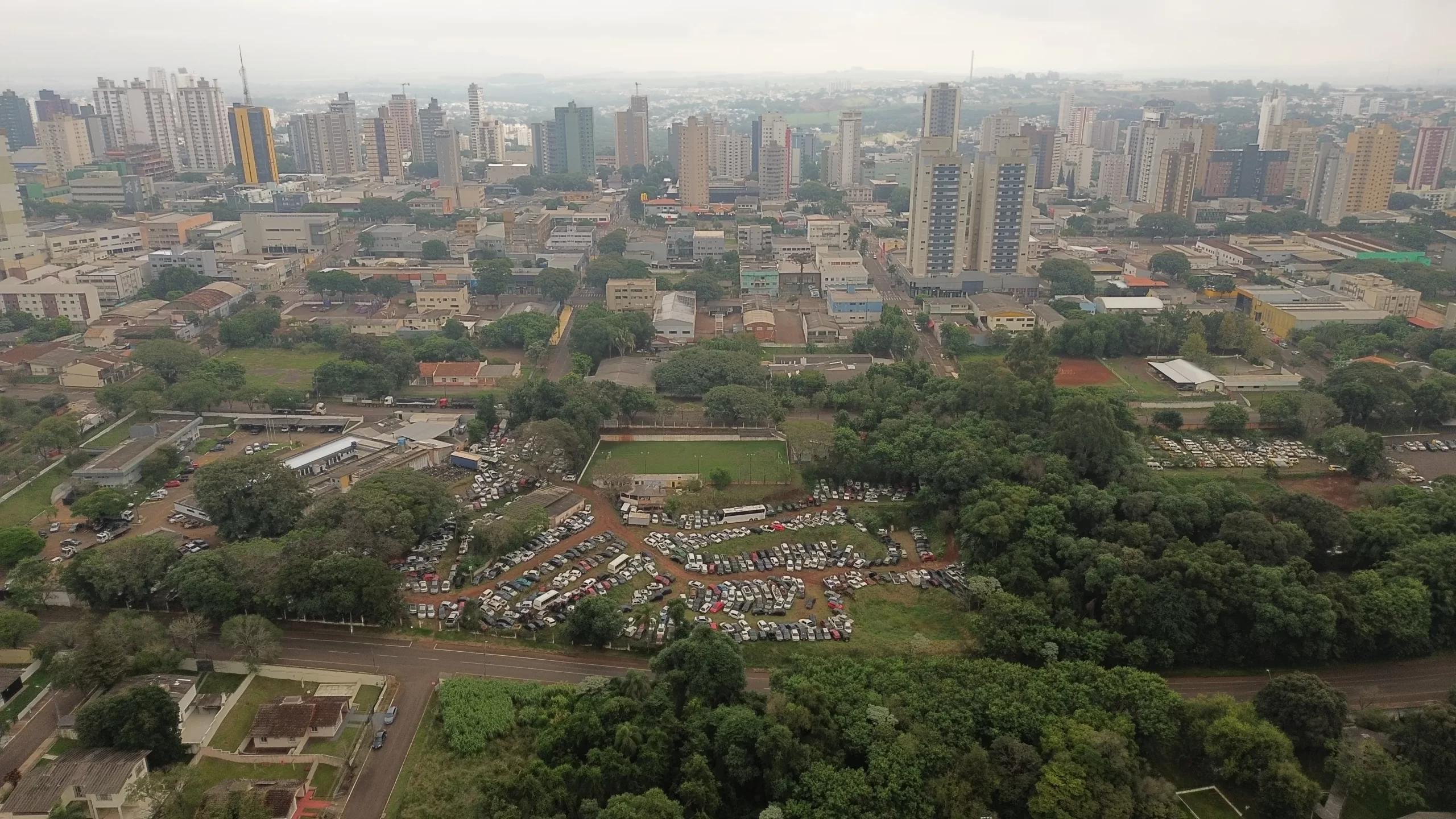 Depósitos de veículos são alvos no combate ao Aedes Aegypti