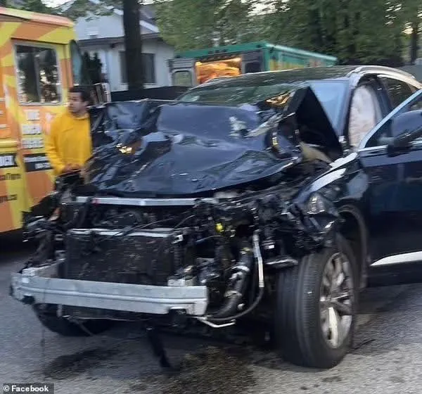 Homem joga carro contra dezenas de pessoas no Canadá; 11 morreram