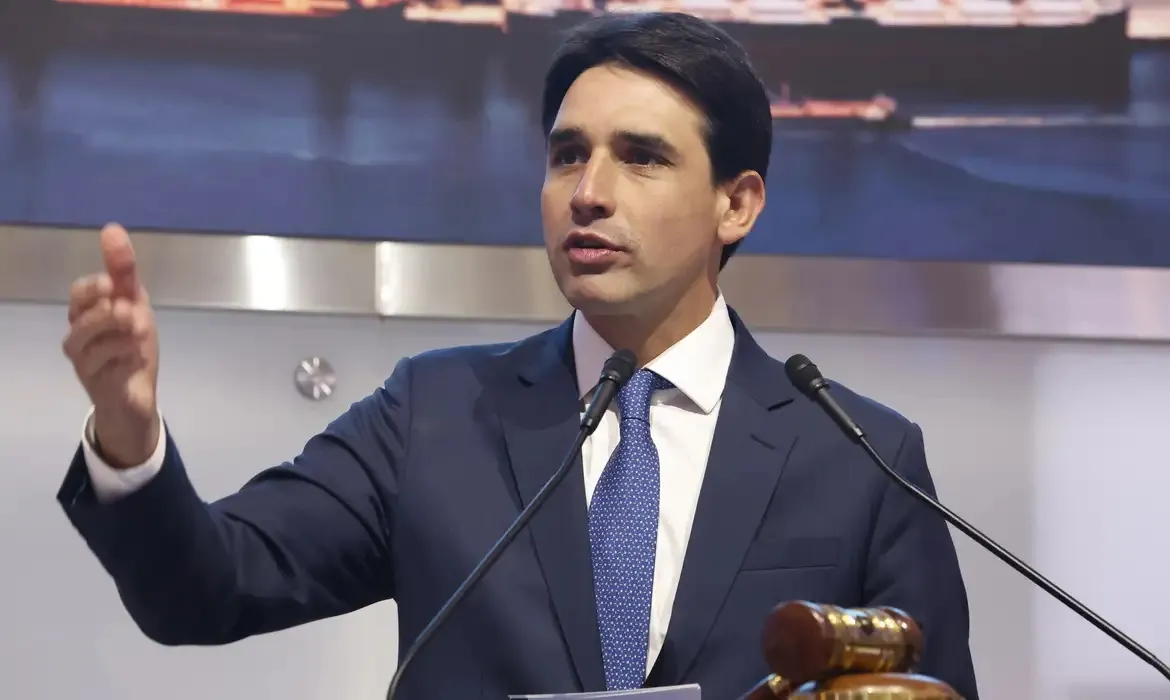 Canal de acesso ao Porto de Paranaguá deve ser leiloado em agosto