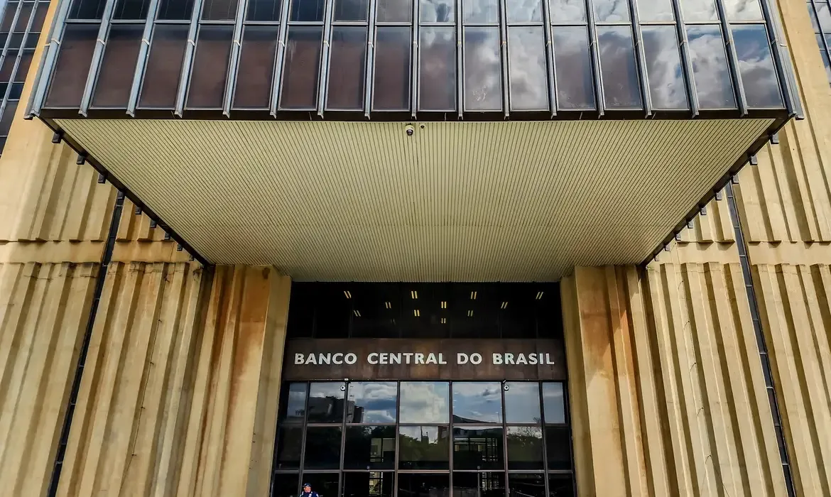 Bancos Centrais do Brasil e da China assinam acordo de troca de moedas