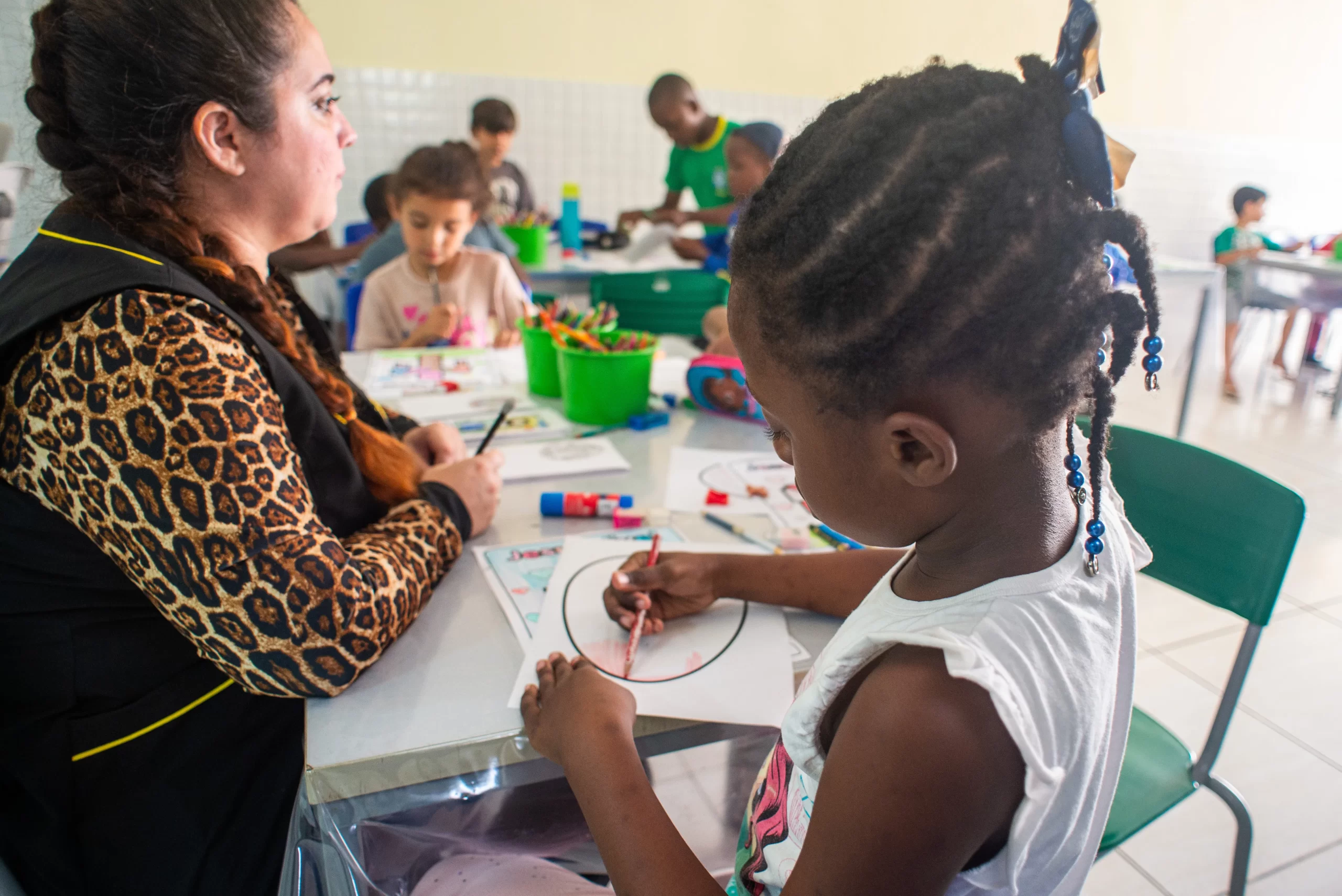 Fila por vaga em creche no Paraná tem queda de 30%, aponta Defensoria Pública