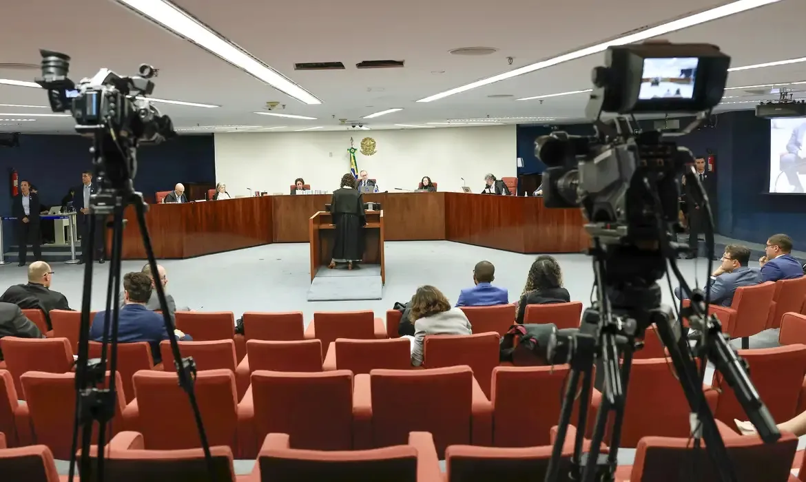 STF forma maioria para tornar réus mais sete por trama golpista