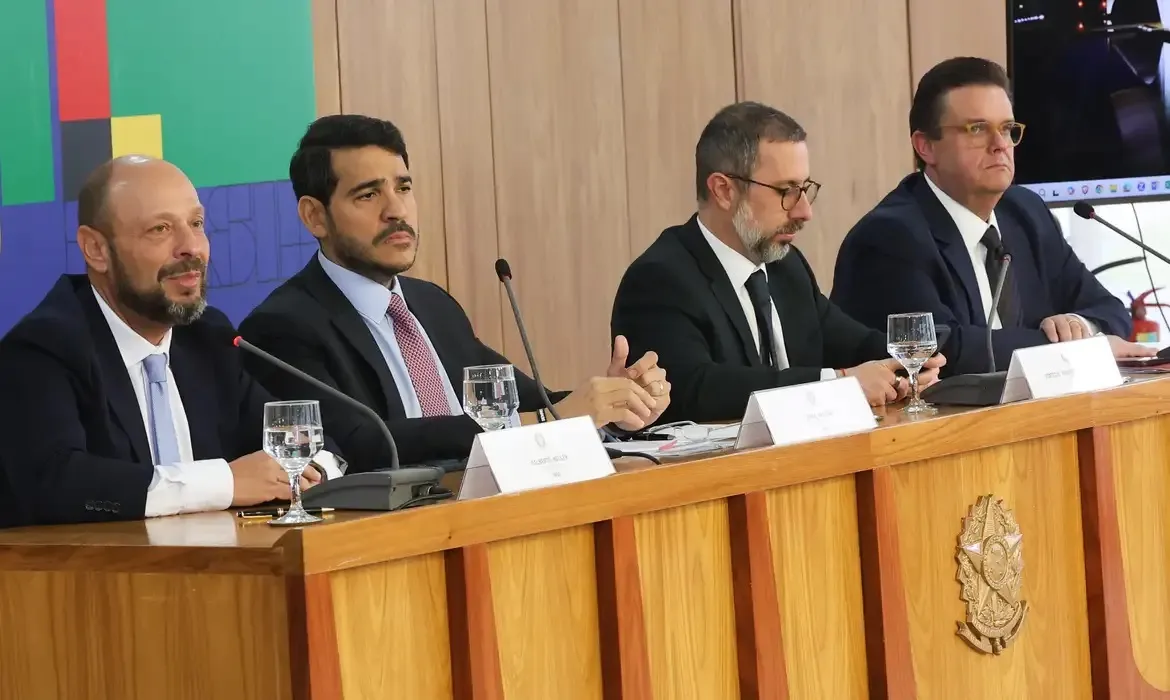 INSS: aposentados podem indicar descontos indevidos a partir do dia 14