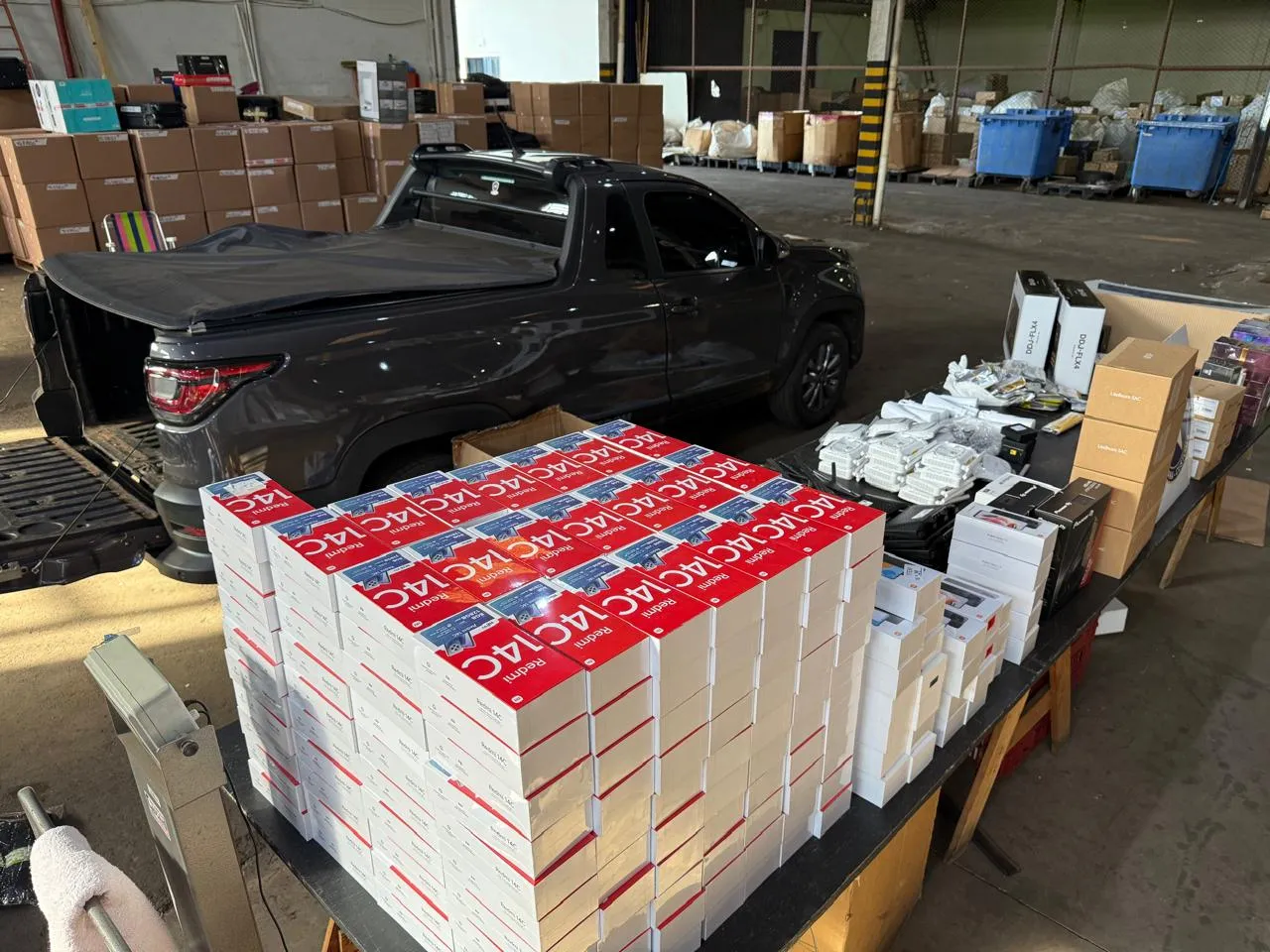 Receita Federal apreende mais de R$ 200 mil em mercadorias  irregulares na BR-277