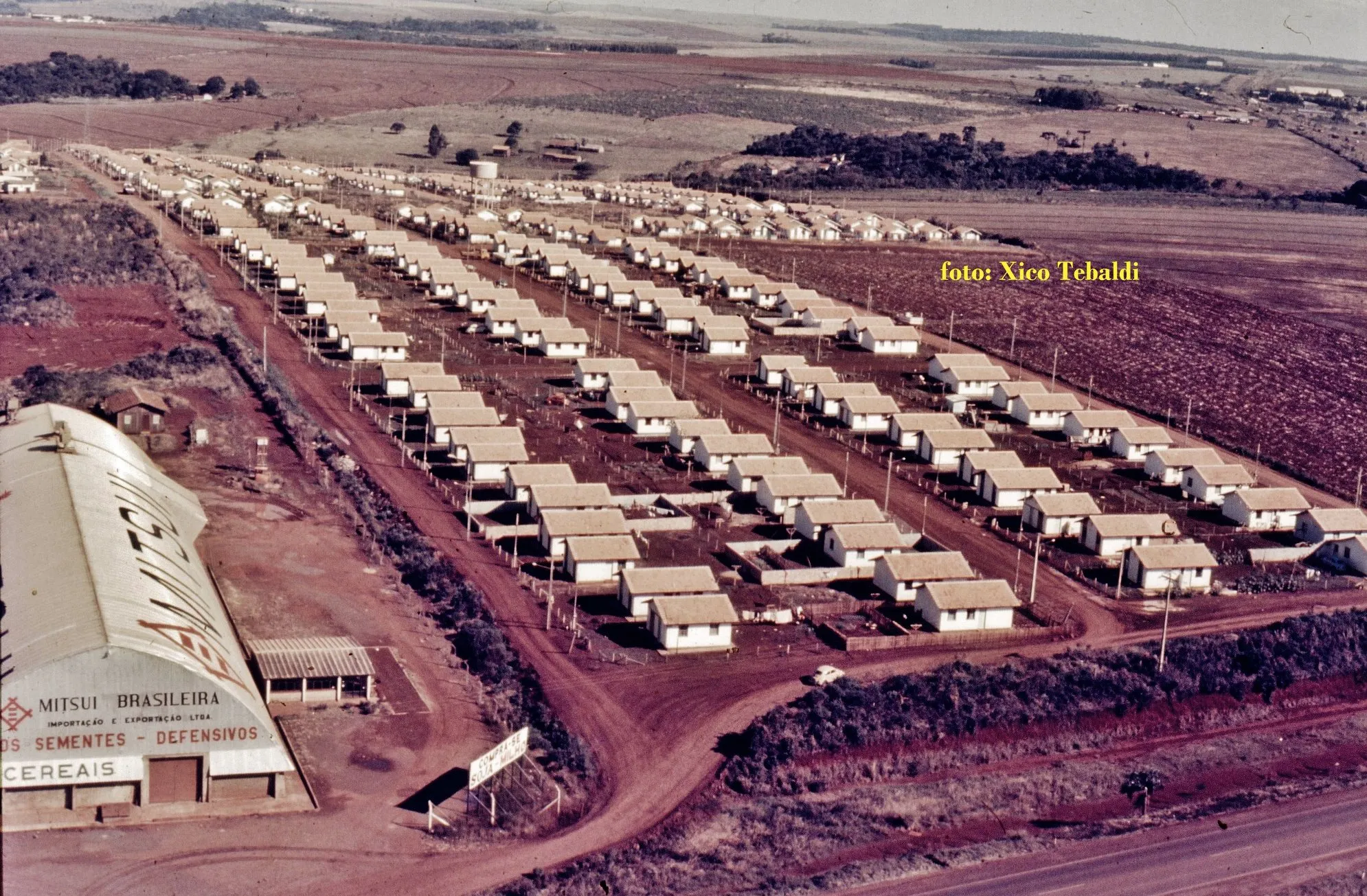 Saudade não tem idade: Conjunto Habitacional Guarujá em construção