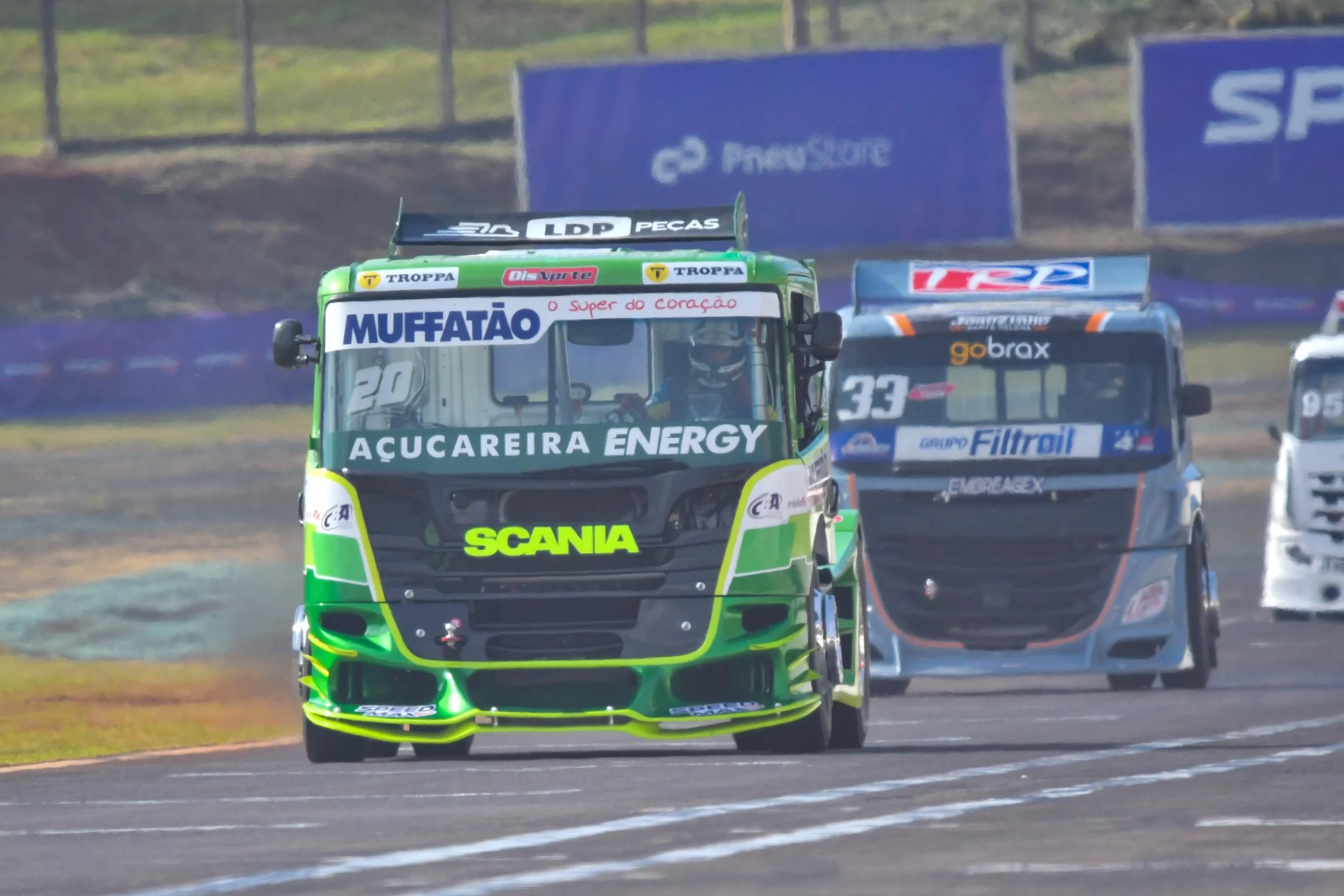 Pedro Muffato com os ‘dois pés no freio’