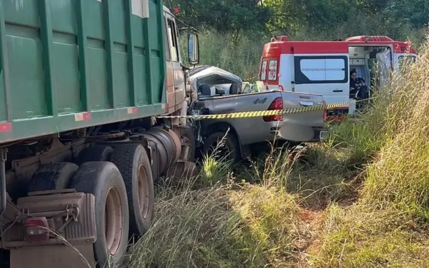Sogros de Requião Filho morrem em grave acidente na BR-153, em Goiás