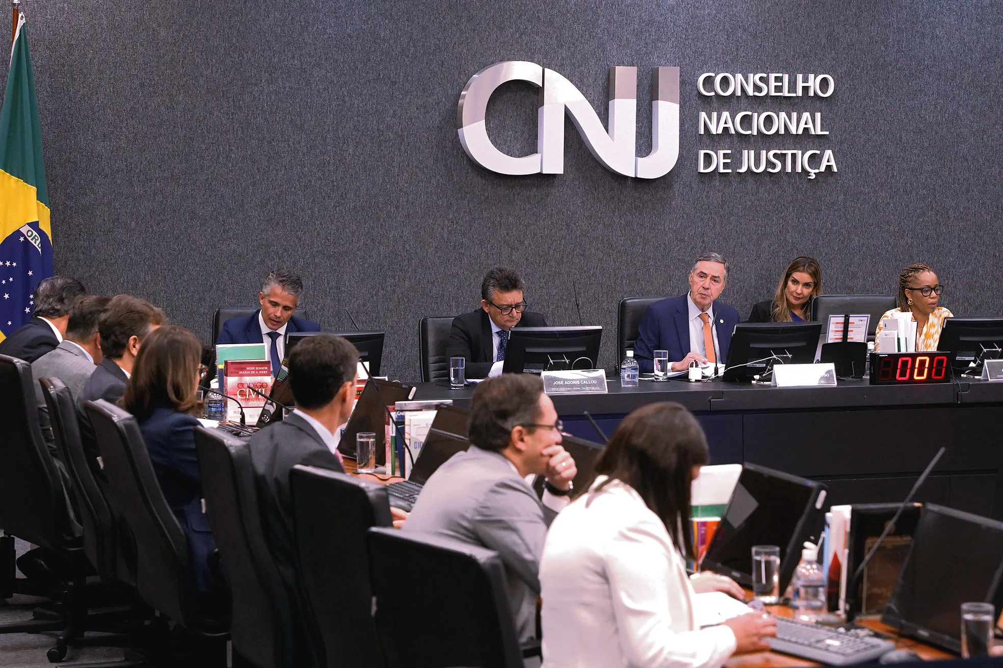 CNJ proíbe pagamento de novos retroativos a magistrados por decisão administrativa