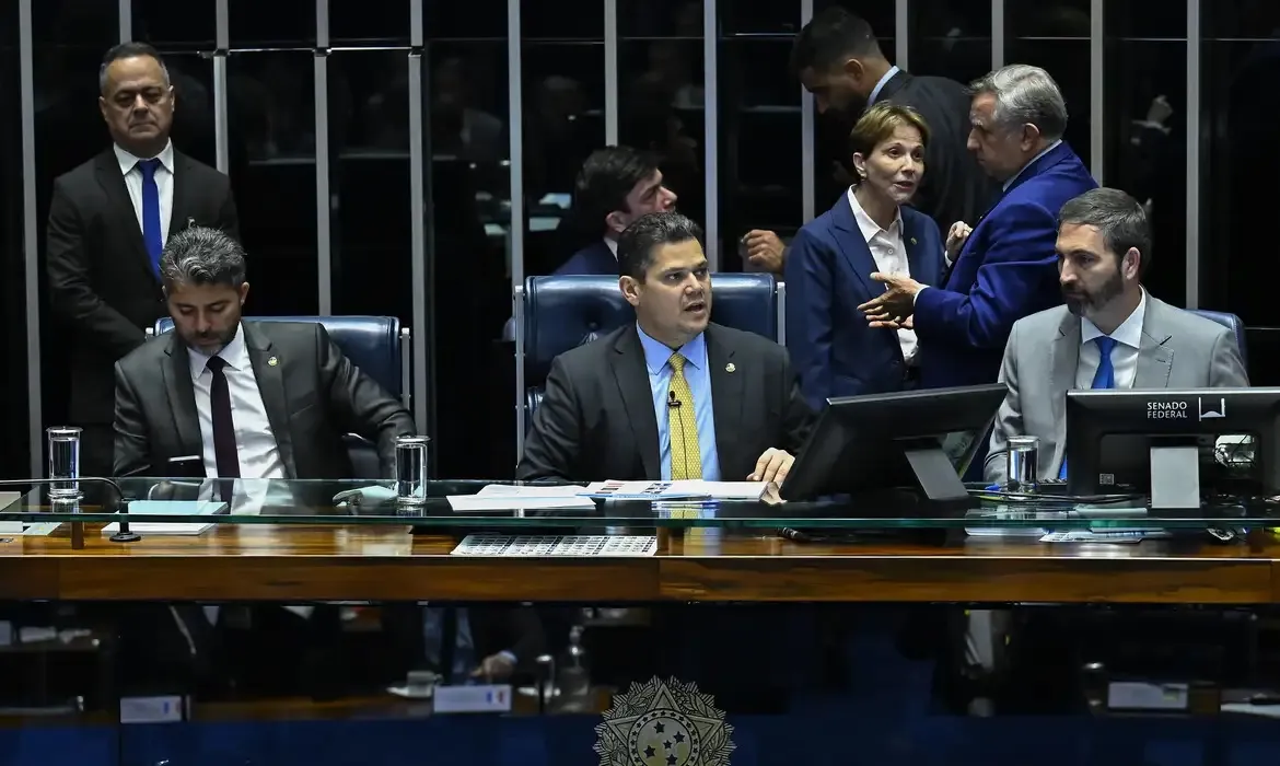Senado aprova novo marco para o licenciamento ambiental no país
