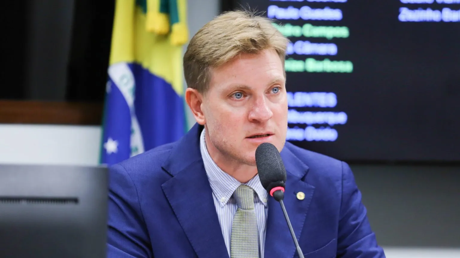 Nelsinho Padovani sai em defesa das APAEs e repudia ação que ameaça repasses no Paraná