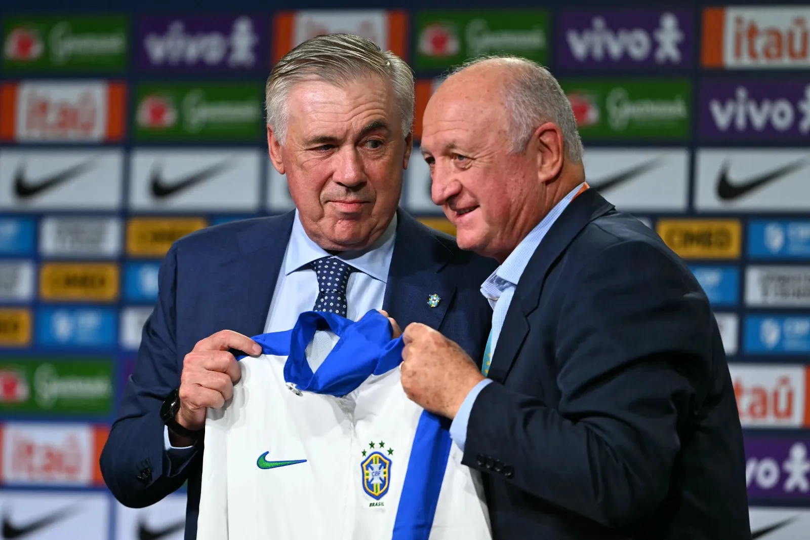 Ancelotti inicia o trabalho no comando da Seleção Brasileira