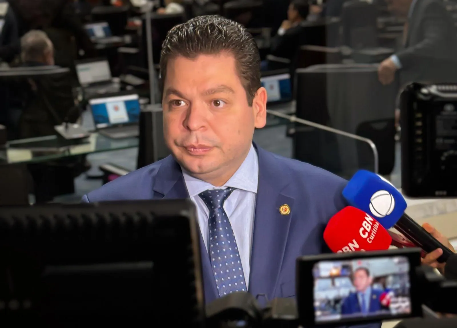 Prestação de Contas: Gugu Bueno destaca solidez fiscal do Paraná e valorização da educação