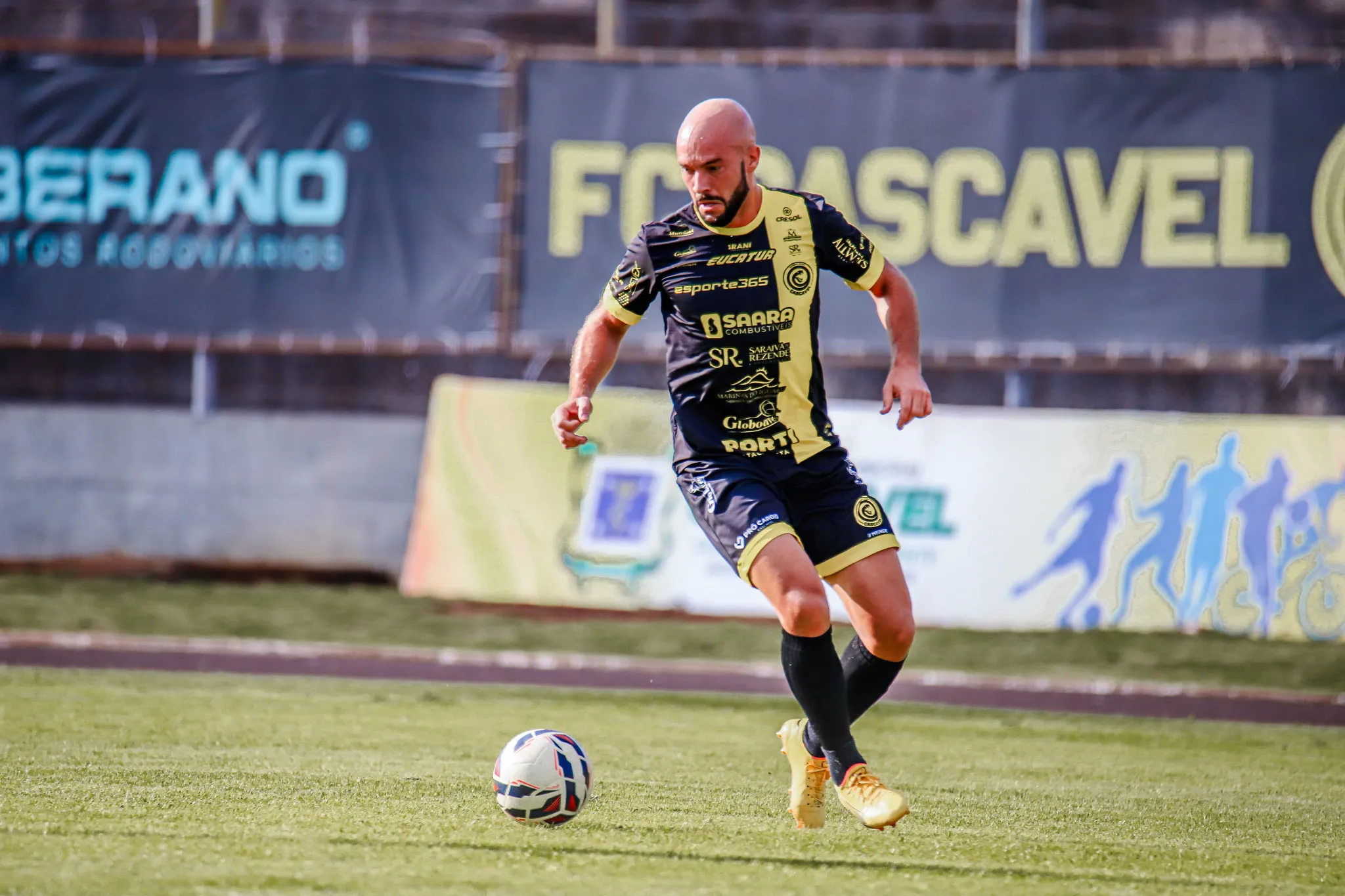 Michel, o camisa 9 que o Cascavel precisava