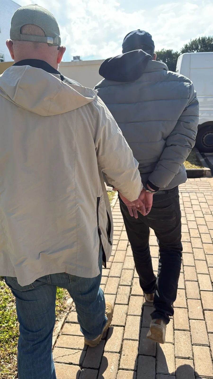 Homem forja sequestro para extorquir a própria mãe e apostar em jogos online