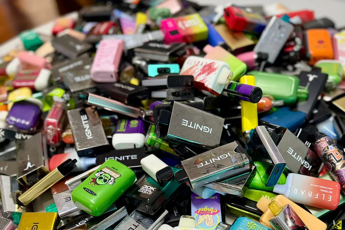 Secretaria da Educação promove ação de recolhimento e descarte de cigarros eletrônicos