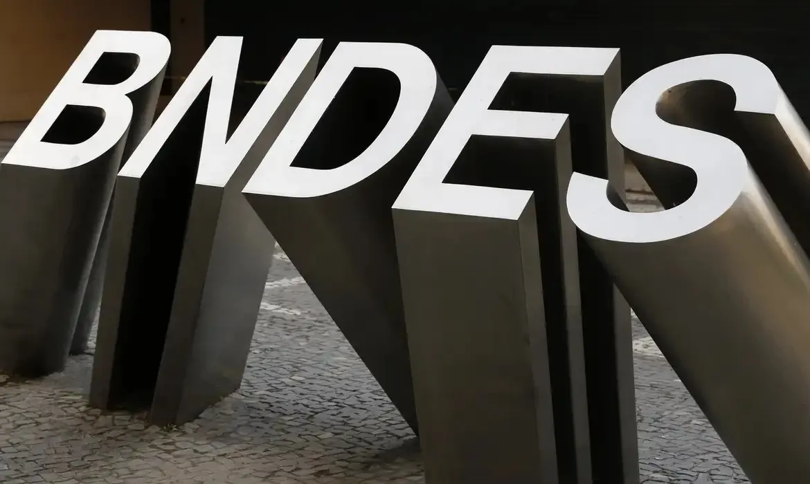 BNDES recusou R$ 806 milhões em créditos a donos de terra que desmatam