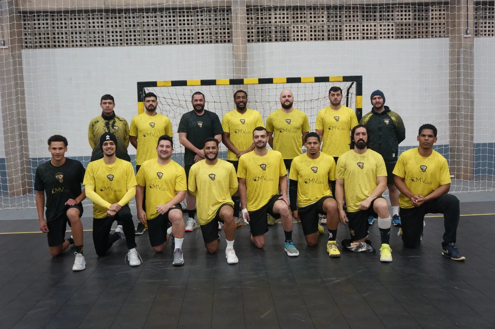 É hora de experimentar o novo caldeirão do handebol