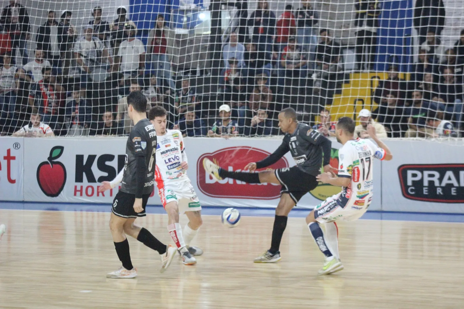 Cascavel Futsal recebe o Umuarama na Neva pela Série Ouro