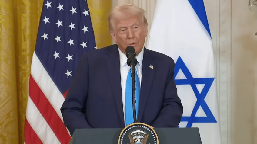 Israel pediu autorização de Trump para matar líder supremo do Irã, afirma fonte