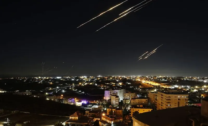 Irã prepara mísseis para atacar bases dos EUA no Oriente Médio, diz NYT