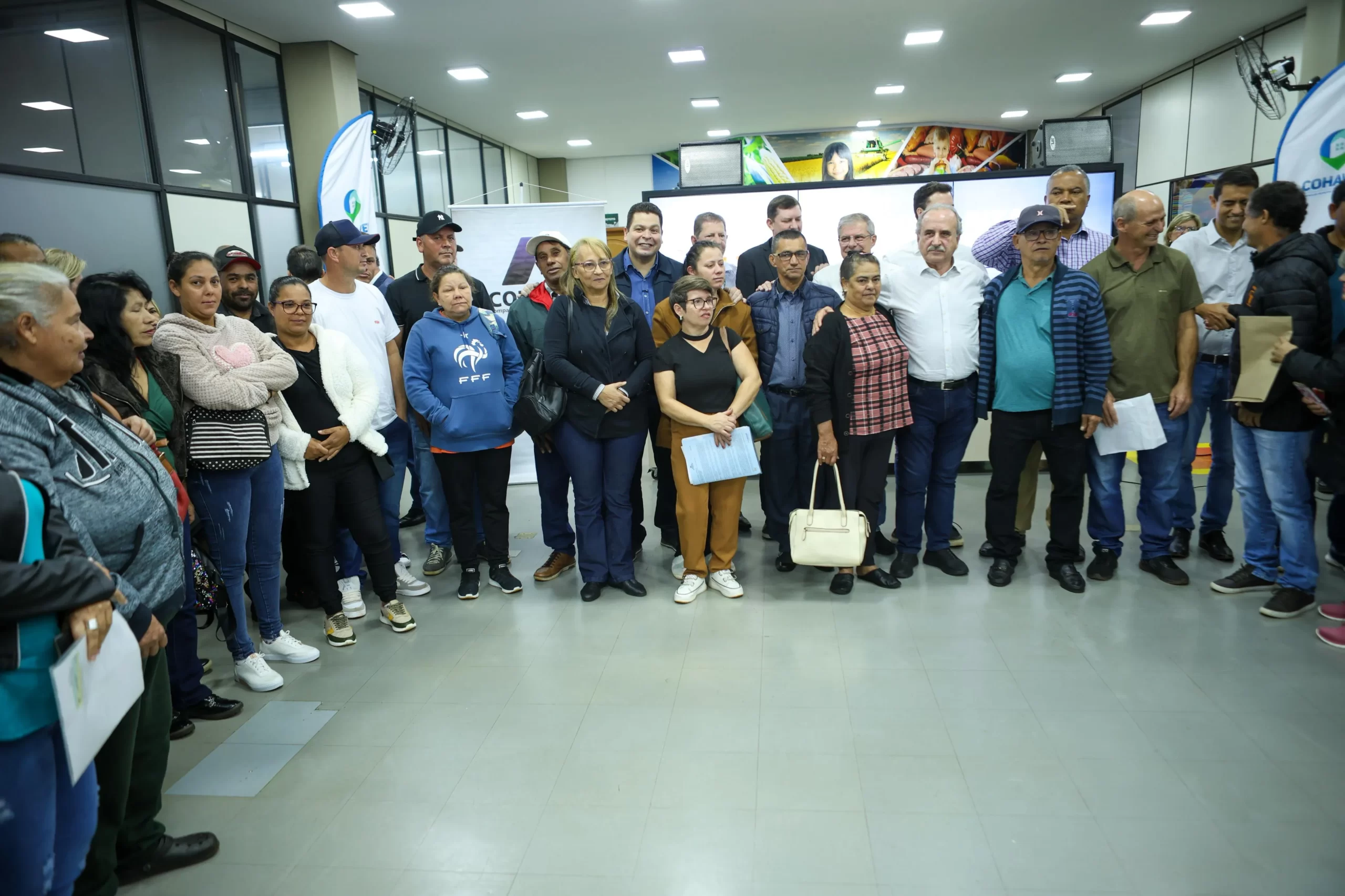 Prefeitura de Cascavel e COHAPAR formalizam doação de áreas para regularização fundiária