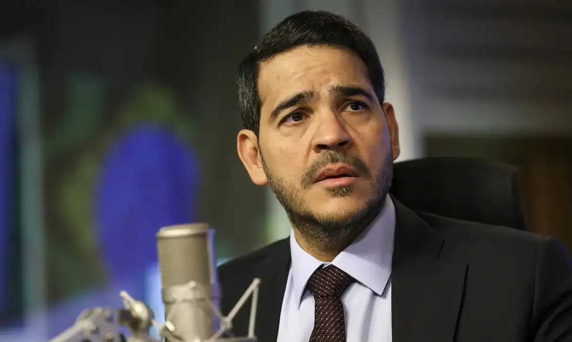 Governo: ressarcimento do INSS será feito em parcela única neste ano