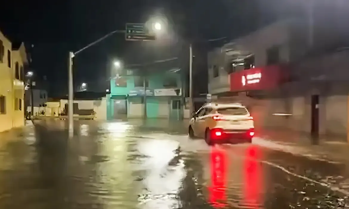 “Foi mais um dia de terror”, diz moradora de Canoas sobre chuva no RS