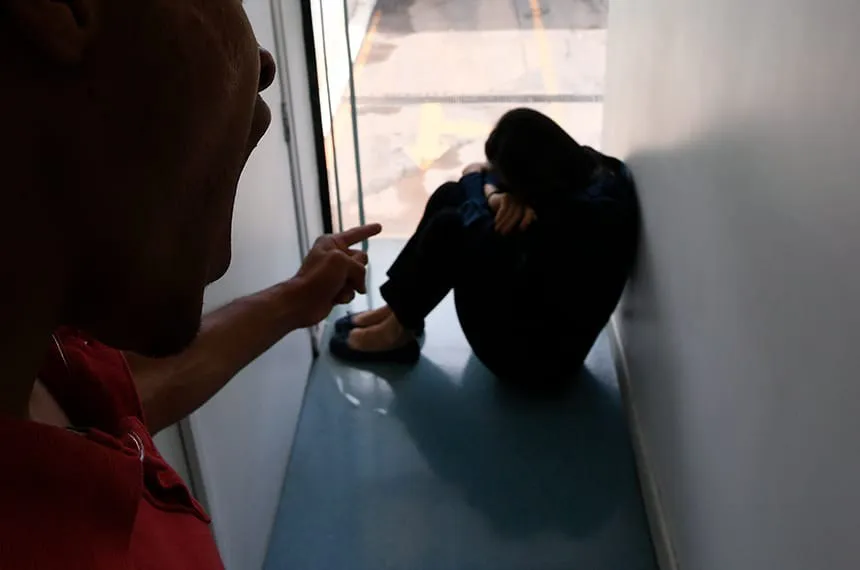 Sessão temática debate o aumento do feminicídio no país na terça-feira