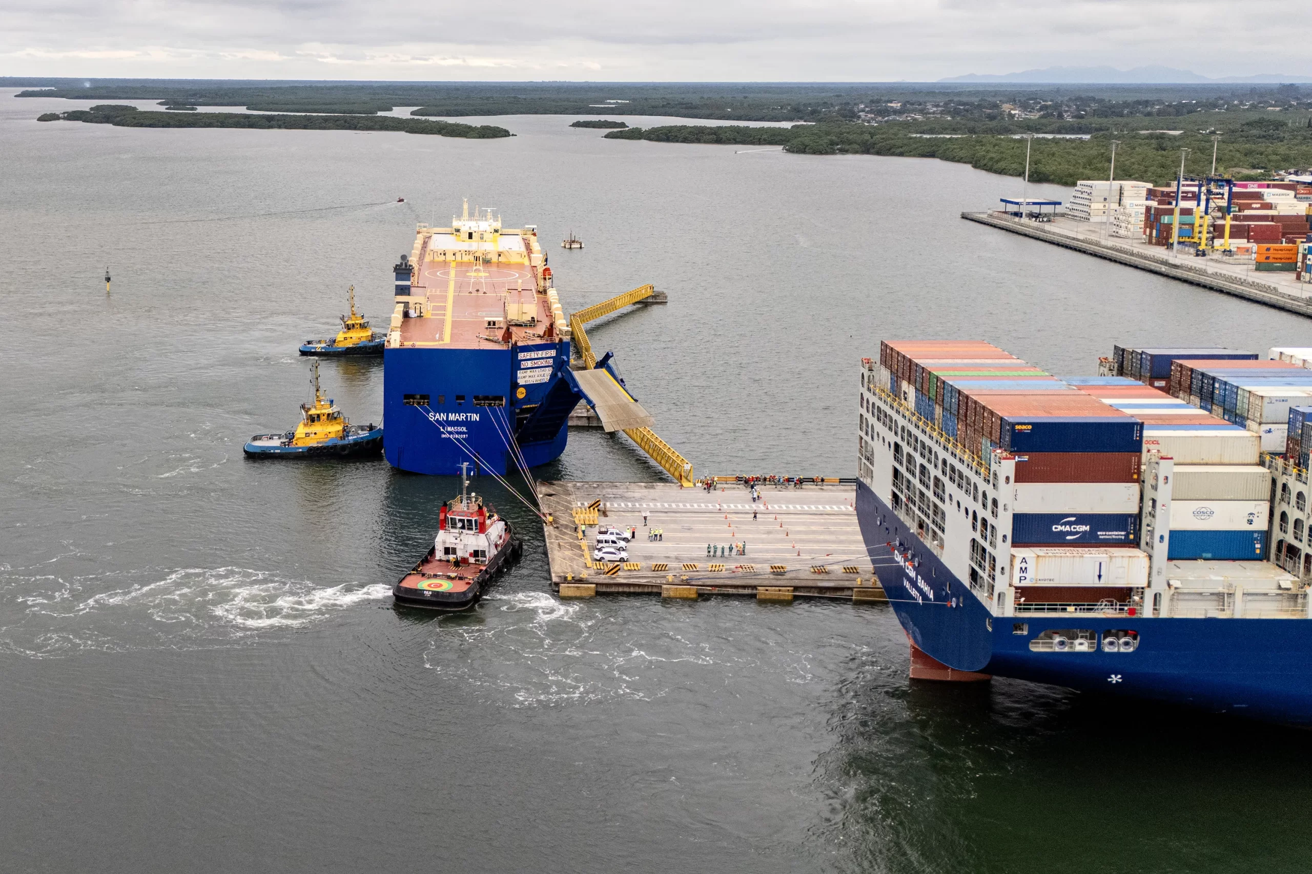 Porto de Paranaguá recebe veículos fabricados por gigante chinesa que retoma vendas no país