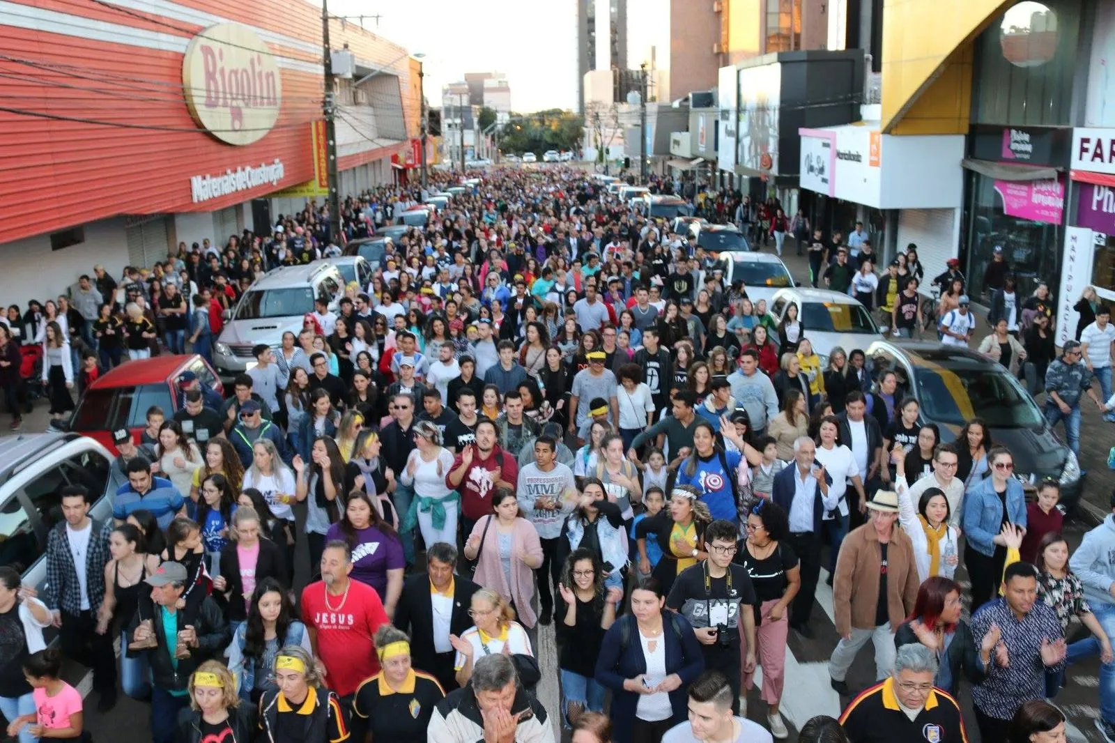 Unidos por um só nome: Cascavel realiza a 14ª edição da Marcha para Jesus