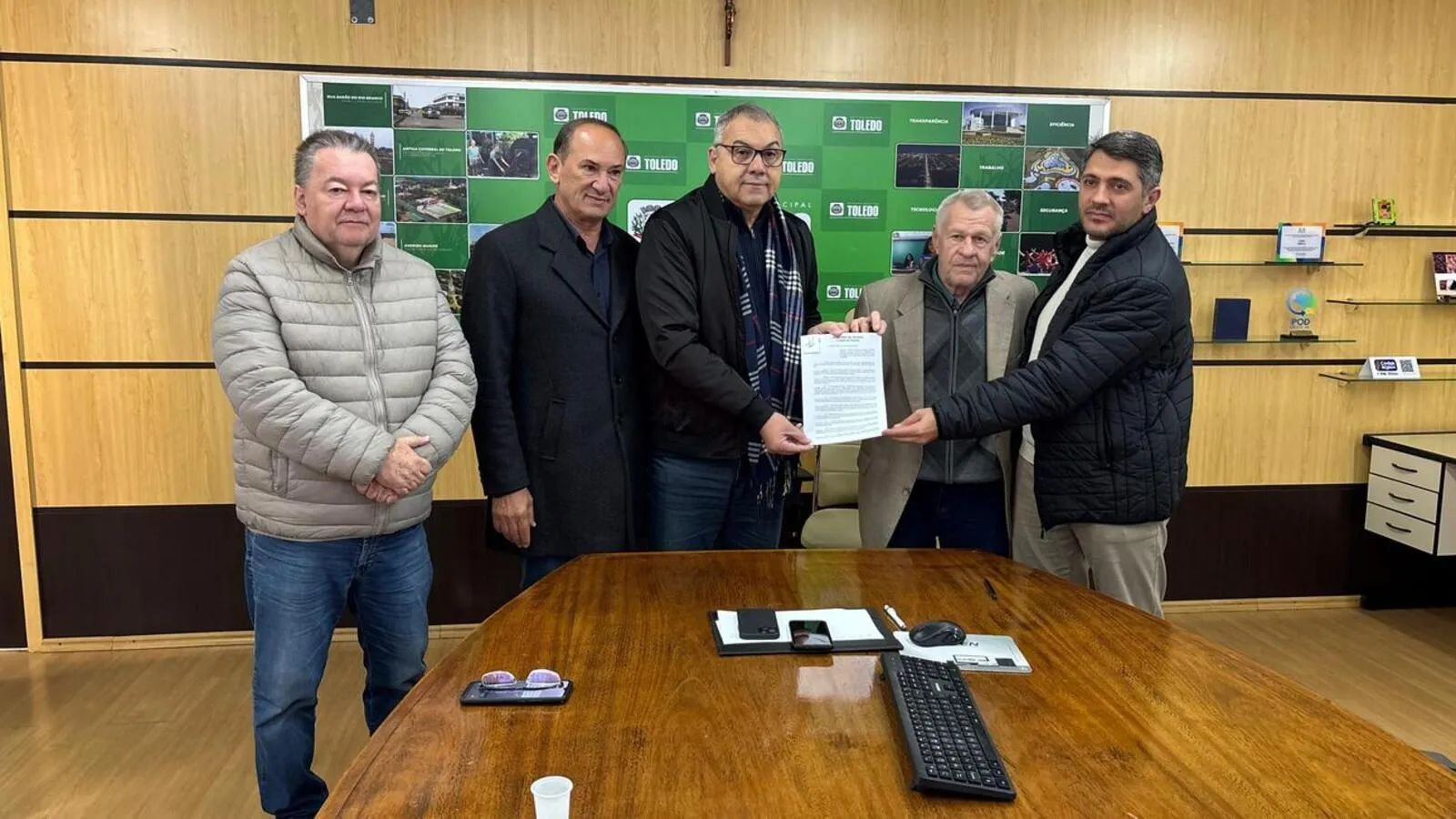 Prefeito sanciona seis novas leis em Toledo