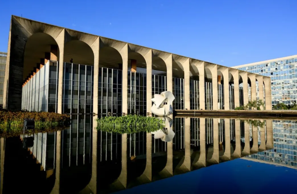 Itamaraty confirma que não custeará translado do corpo de Juliana Marins ao Brasil