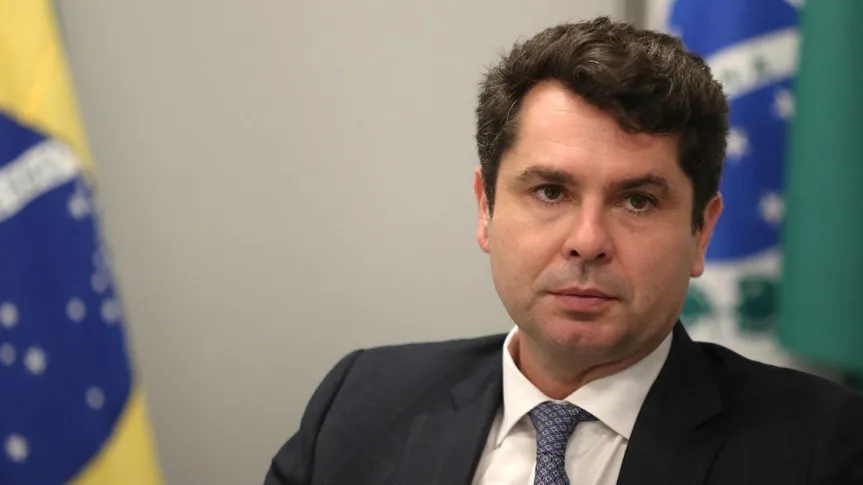 Curi propõe criação de cadastro estadual de condenados por estupro no Paraná