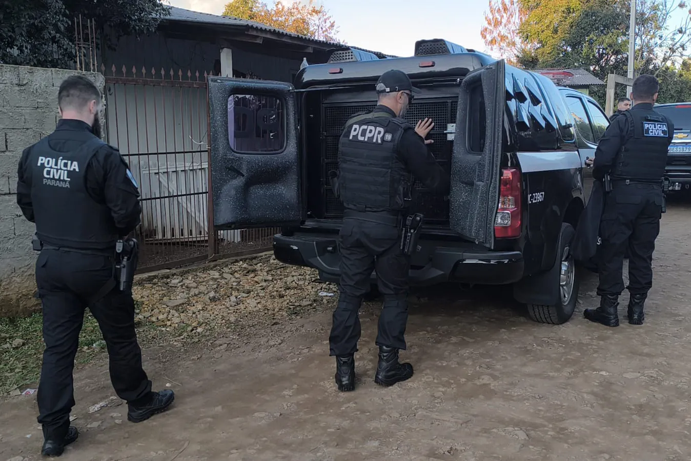 Polícias Civil e Militar prendem 11 pessoas por tráfico de drogas no Sudoeste do Paraná