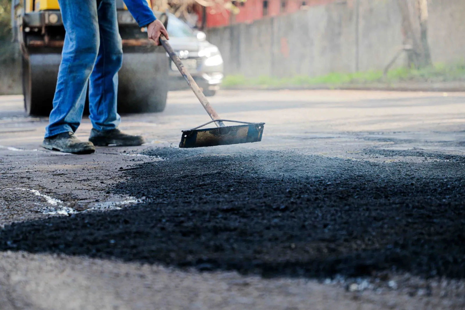 Força-tarefa reforça operação tapa-buracos em vias de Cascavel