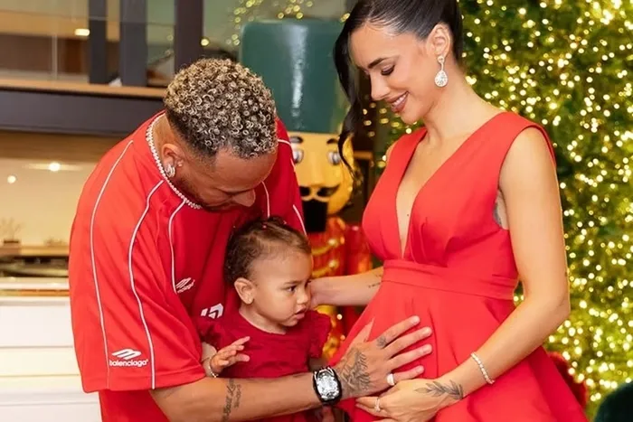 Nasce Mel, segunda filha de Neymar com Bruna Biancardi