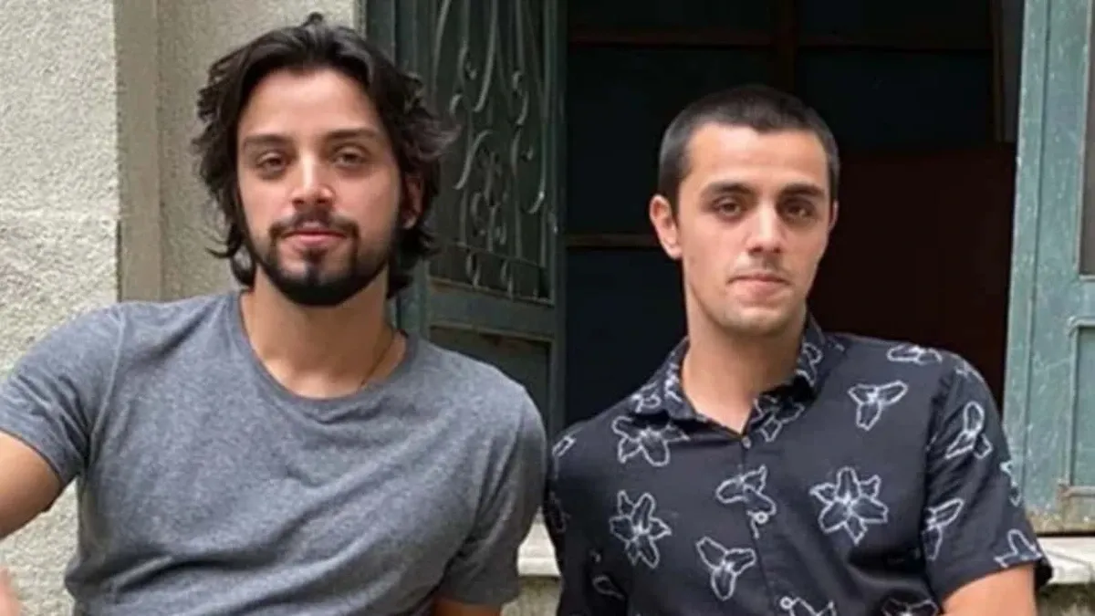 Rodrigo Simas fala sobre bissexualidade e relação com irmão evangélico: “Pensamos diferente”