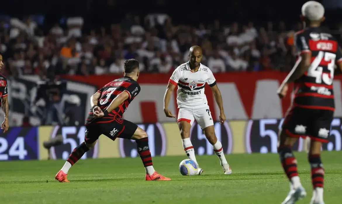 Brasileirão retorna com Flamengo x São Paulo neste sábado, no Maracanã