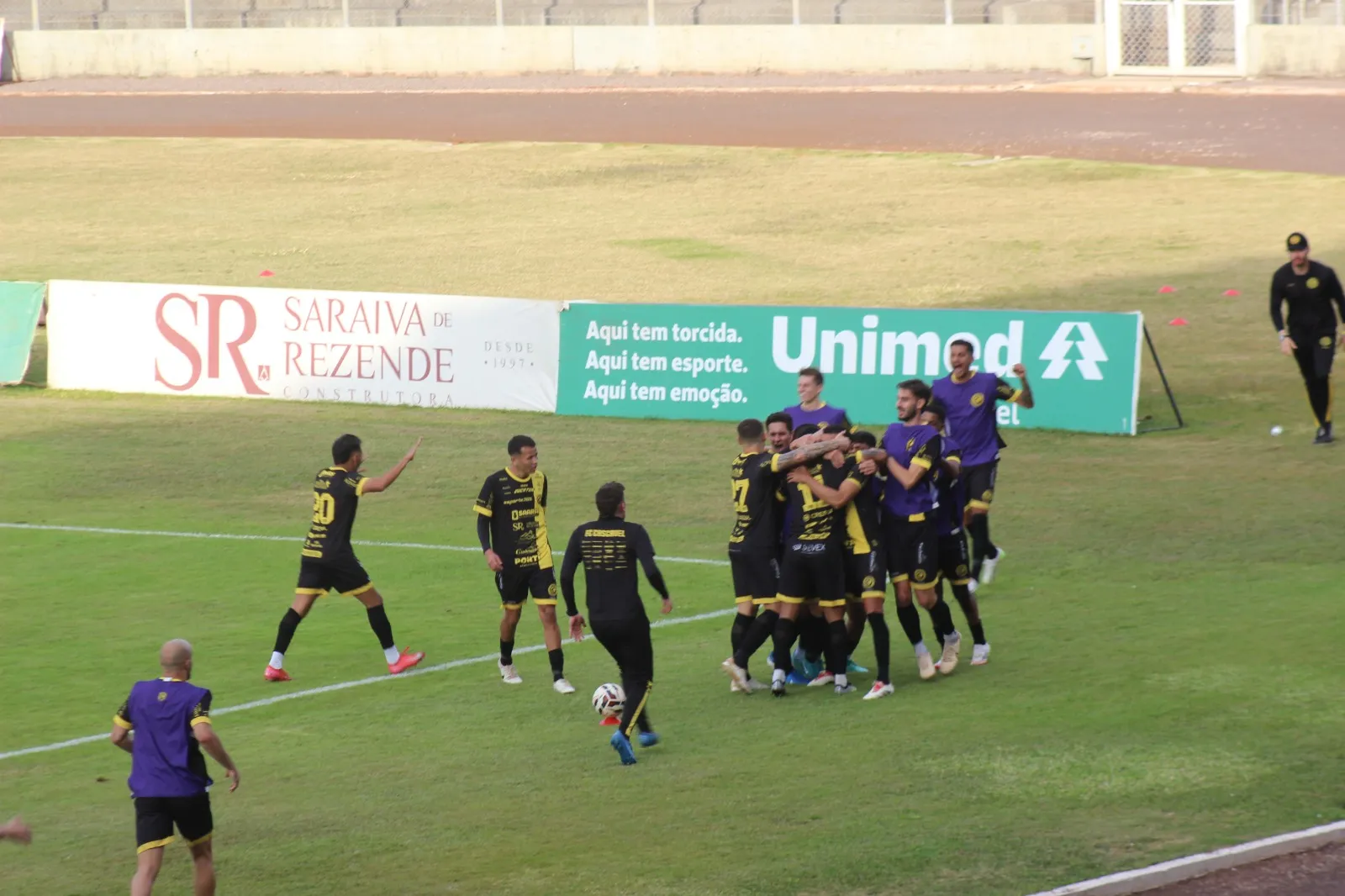 Cascavel vence o Cianorte e sobe duas posições na tabela