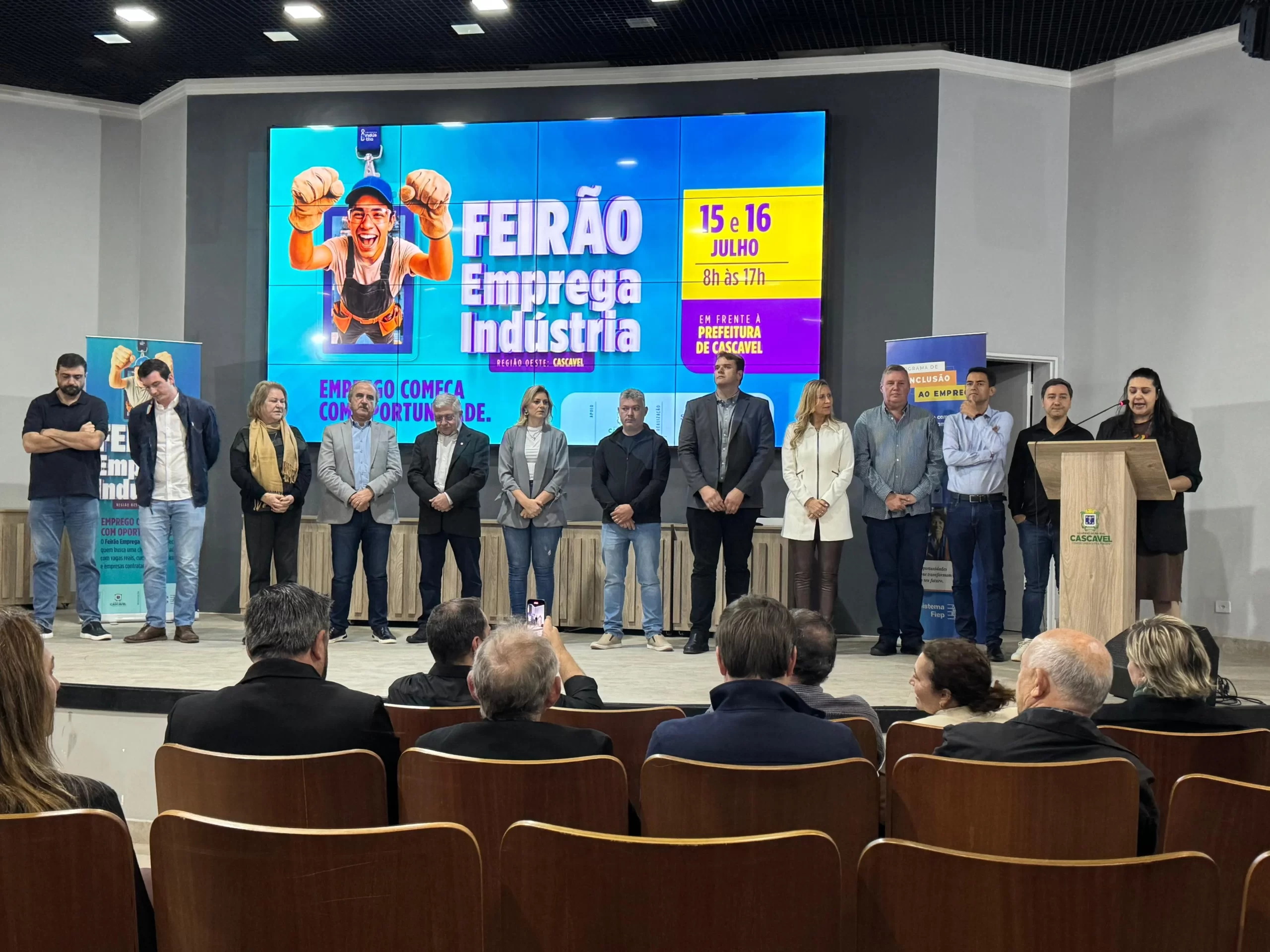 Janela de oportunidades: Projeto Feirão Emprego e Indústria tem início por Cascavel
