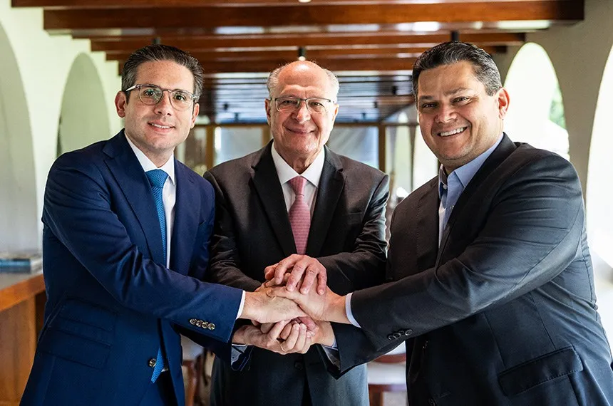 Davi diz que Congresso e governo atuarão juntos em reação a tarifaço dos EUA