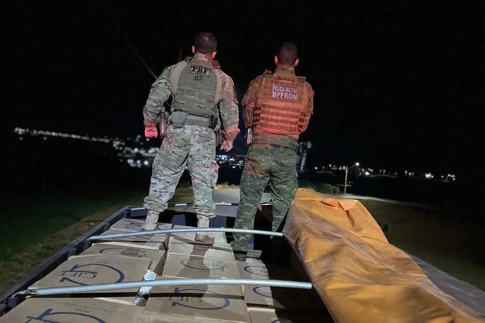 Polícia Militar apreende 25 mil pacotes de cigarros contrabandeados no Oeste