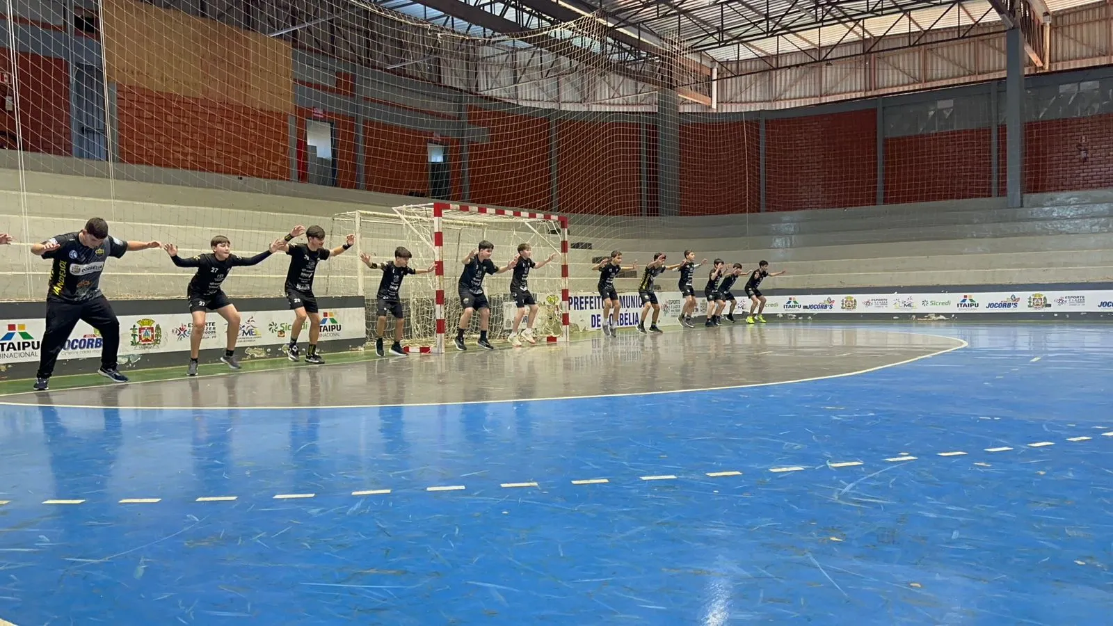 Corbélia disputa Campeonato Paranaense de Handebol Sub-14 com equipe 100% local
