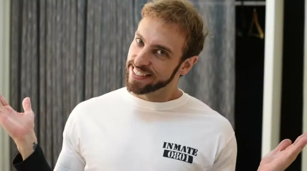 Justiça nega pedido da Prefeitura de Novo Hamburgo para vetar show de Léo Lins