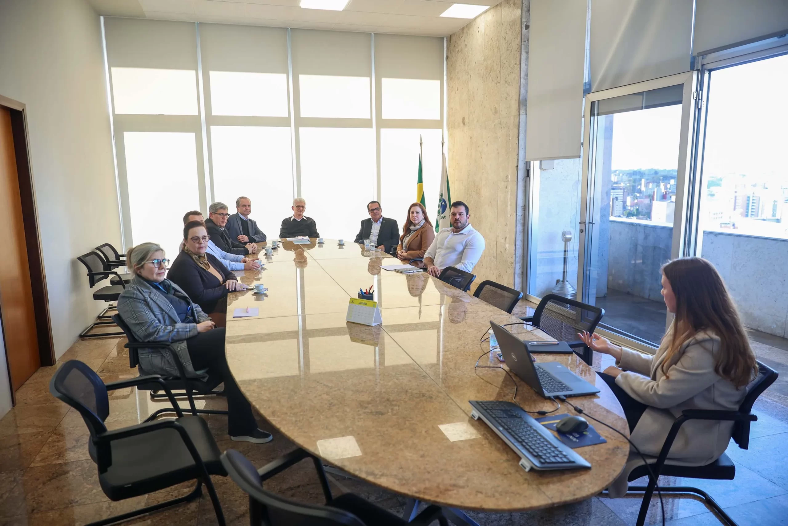 Estado conclui Plano de Contratações Anual de 2026 com mais de 92 mil itens