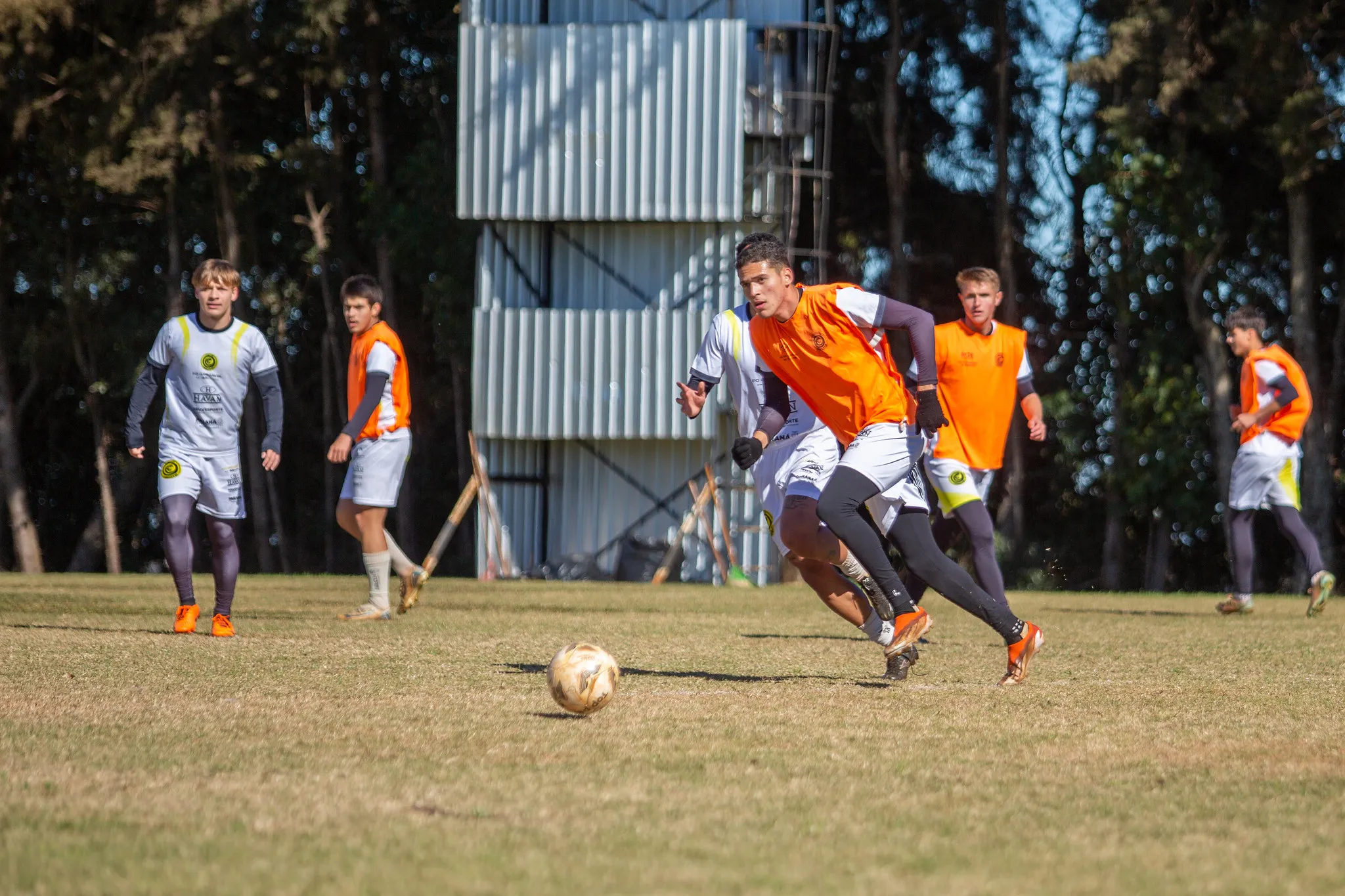 Meninos do Sub-20 do Cascavel levam o sonho do título bagagem