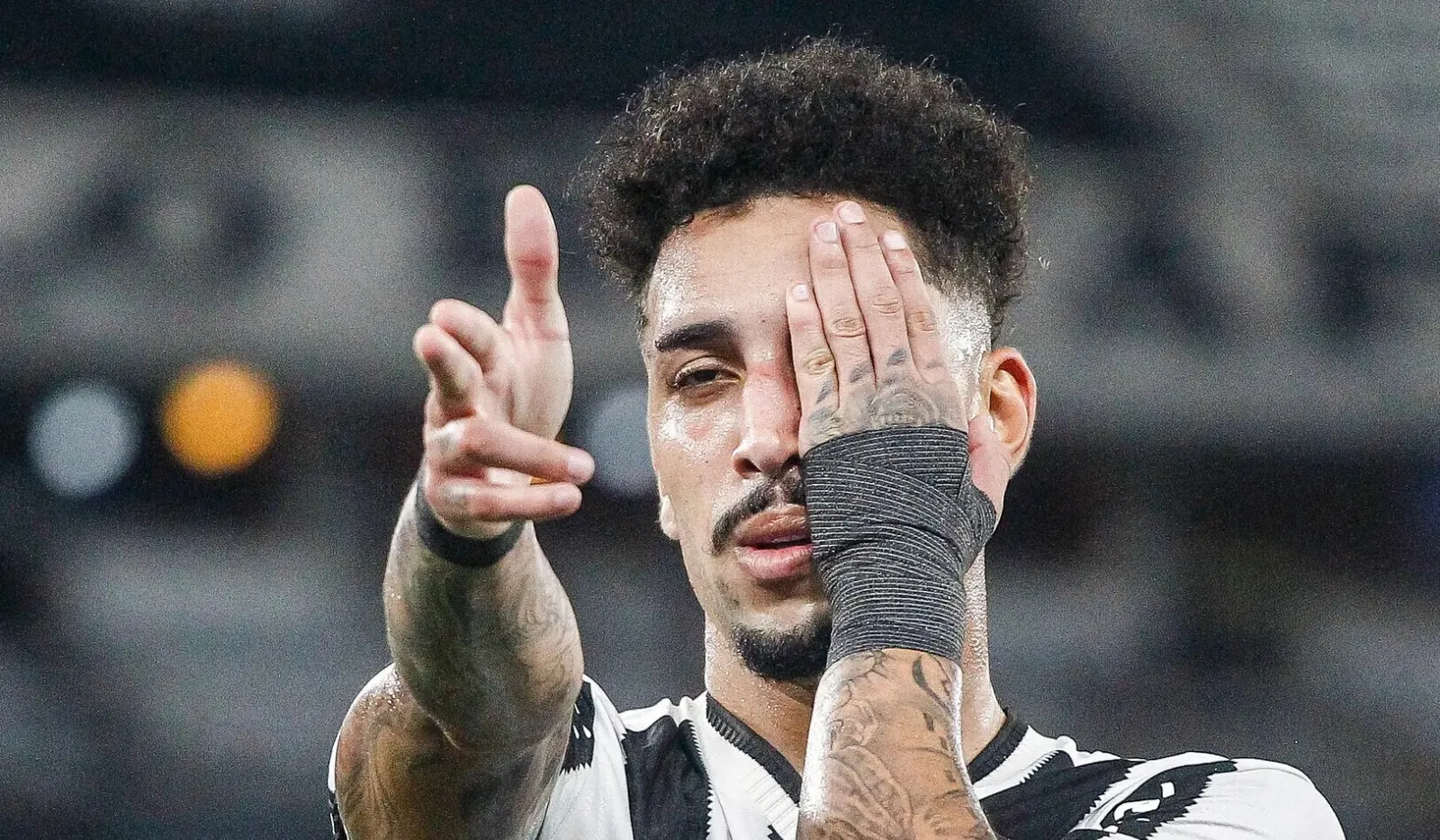 Botafogo anuncia saída do volante Kauê, relevado pelas categorias de base do clube