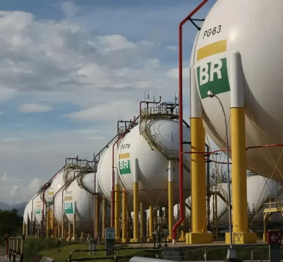 Petrobras reduz em 14% preço do gás natural para distribuidoras