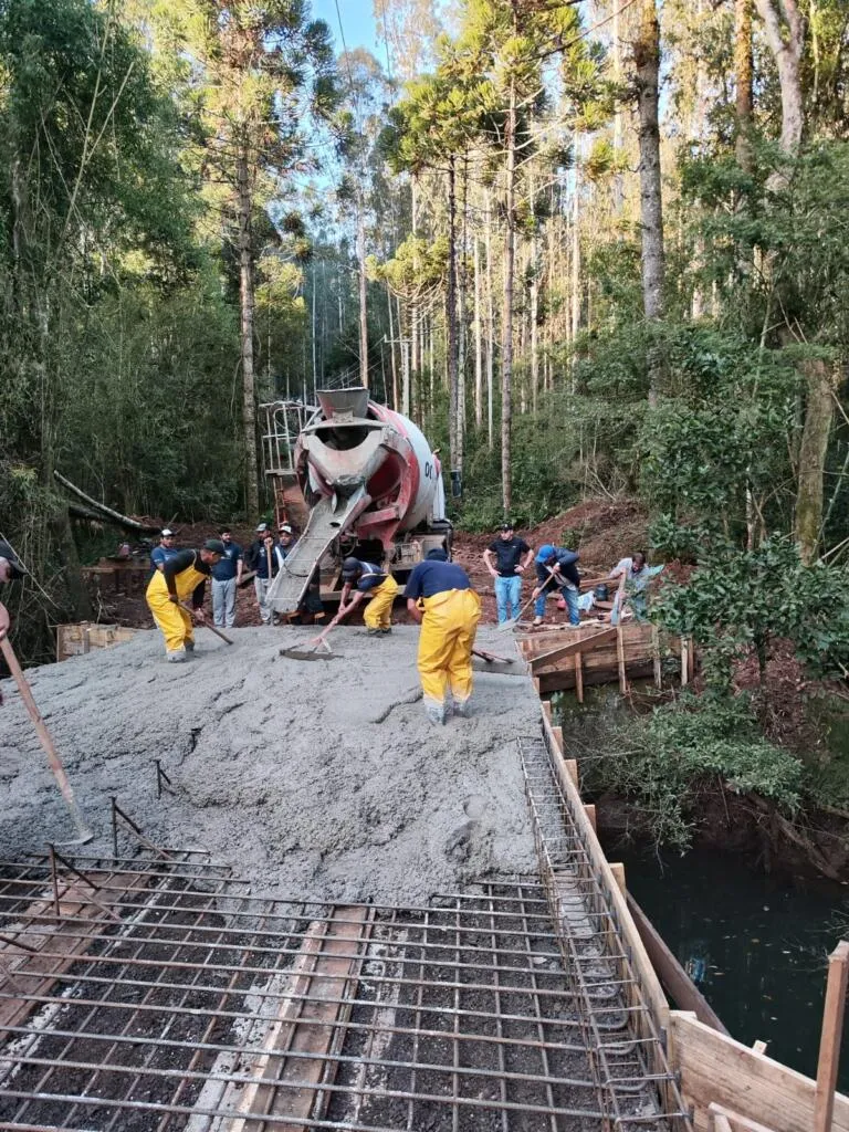 Nova ponte em concreto vai atender o interior de Beltrão
